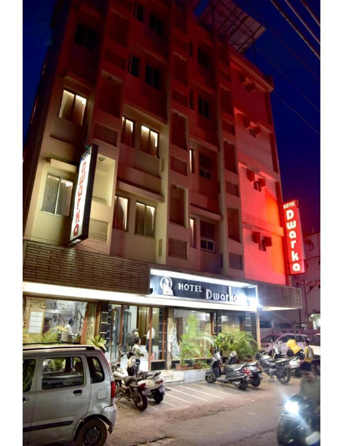 Hotel Dwarka, נאגפור מראה חיצוני תמונה